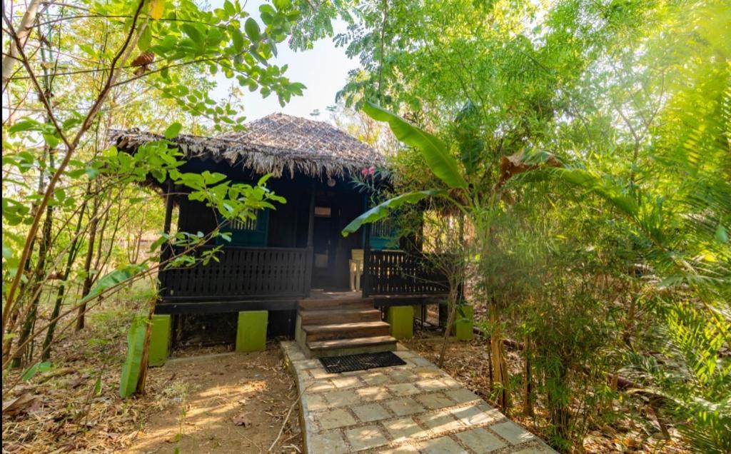 Mayur The Karma Hotel Seoni  Exterior foto
